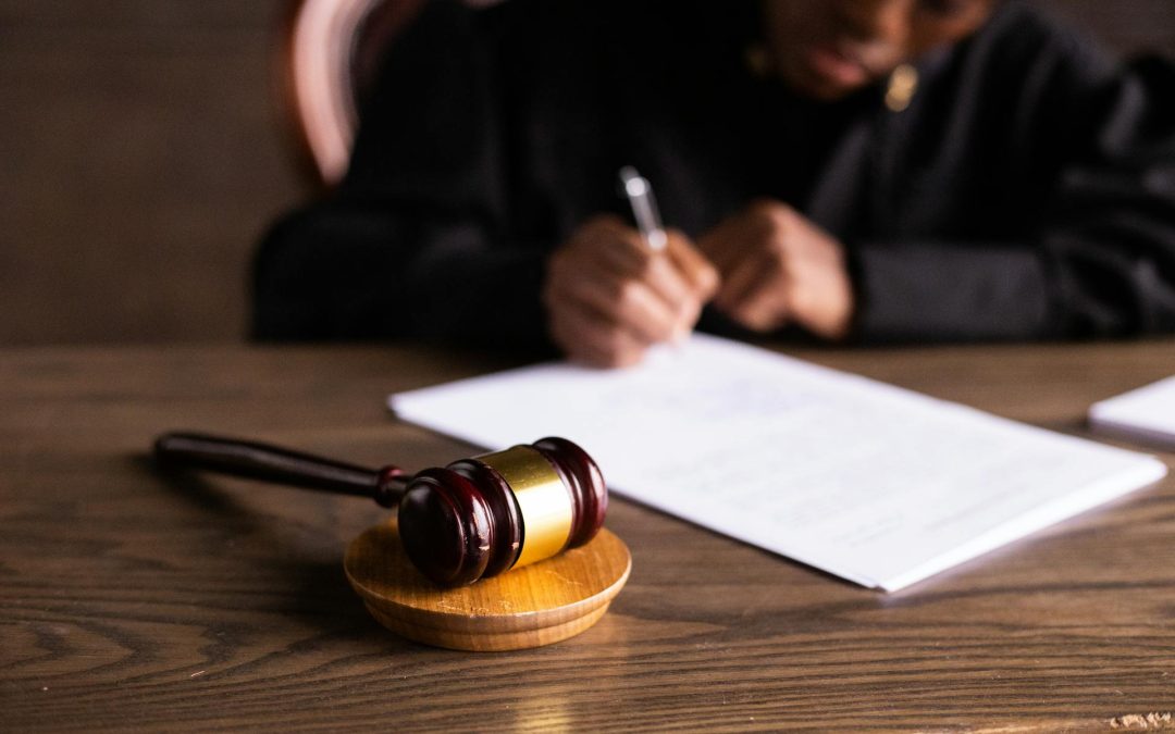 Why and When Should You Hire a  Criminal Defense Attorney